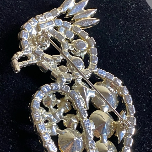 Large Rhinestone Parrot Brooch – Statement Bird Pin with Dangles - Picture 6 of 8